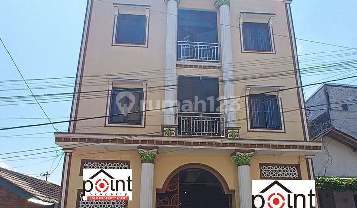 Kost Exklusive 70 Kamar Terisi Full Harga Spesial Dekat Uns dan Rs Moewardi