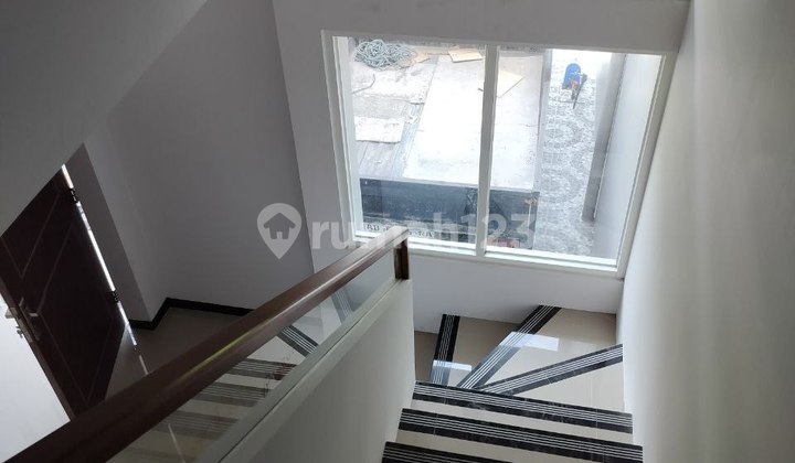 Rumah Baru Tengah Kota Solo Strategis Dekat Stadion Sriwedari 2