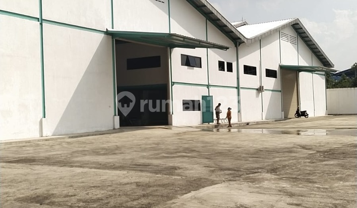 FOR SALE LAND & BUILDING Located in Gunung Sindur District