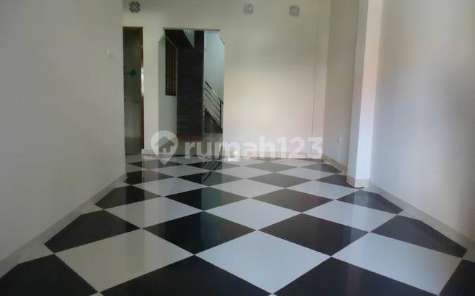 For sale: 1.5-story house ready to occupy in Taman Pajajaran, Bogor. For sale: 1.5-story house ready to occupy in Taman Pajajaran, Bogor.