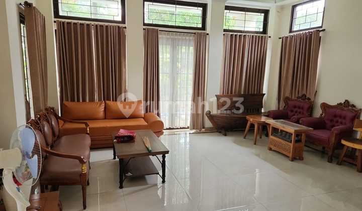 For Sale Nice House and SHM Certificate Located in Sentul City