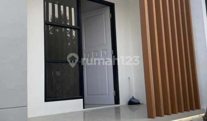 Dijual Rumah Minimalis Berlokasi Di Kota Wisata Dijual Rumah Minimalis Berlokasi Di Kota Wisata