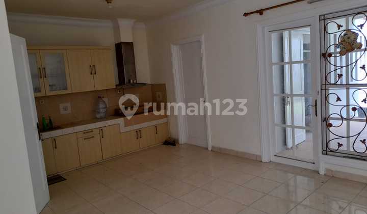 FOR SALE, READY-TO-OCCUPY HOUSE WITH A STRATEGIC LOCATION AND SERENE ENVIRONMENT 2