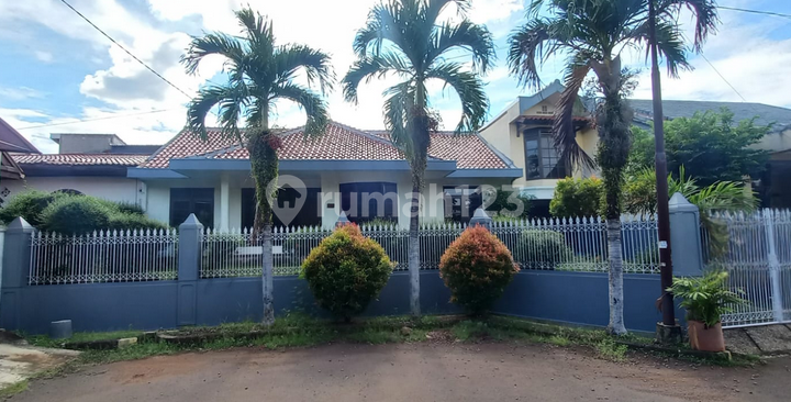 For Sale Spacious & Ready to Occupy House in Bukit Cimanggu City 2