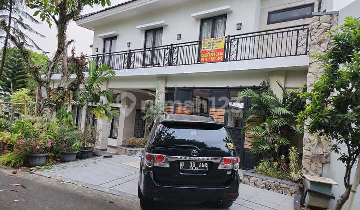 Dijual Rumah Elegan 2,5 Lantai di Sentul City Legian – SHM 2