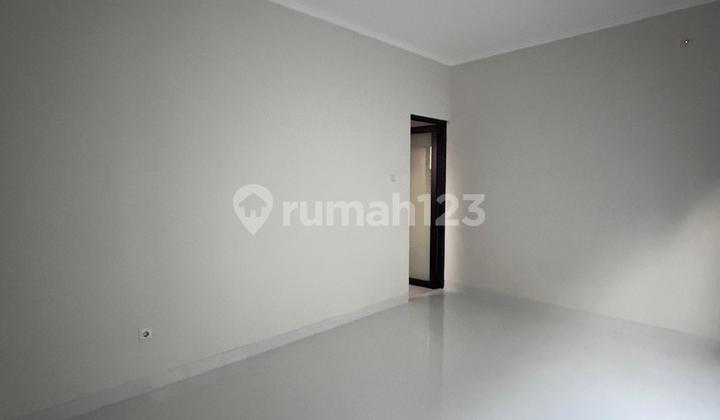 FOR SALE BEAUTIFUL 2-STORY RENOVATED HOUSE, READY TO OCCUPY 2