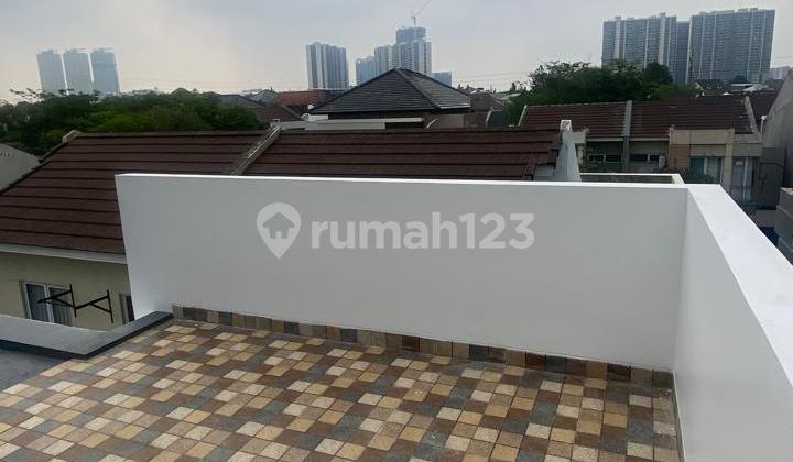 FOR SALE New American Classic Cosmo Icon BSD House 2