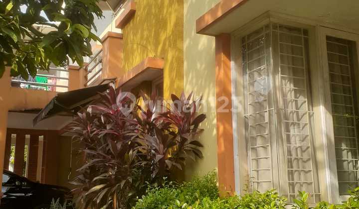 Comfortable 2-Story Flood-Free House in Neo Catalonia BSD City, South Tangerang