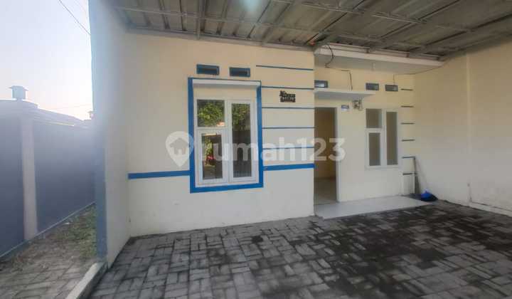 Cheap House for Sale in Griya Artha Sepatan, Ready to Occupy