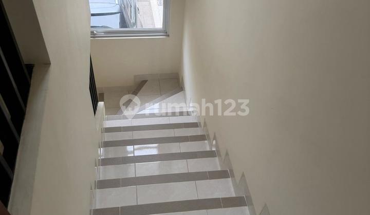 Rumah Kontrakan Bagus 2 Lantai di Cluster Agnesi Gading Serpong, Tangerang 2