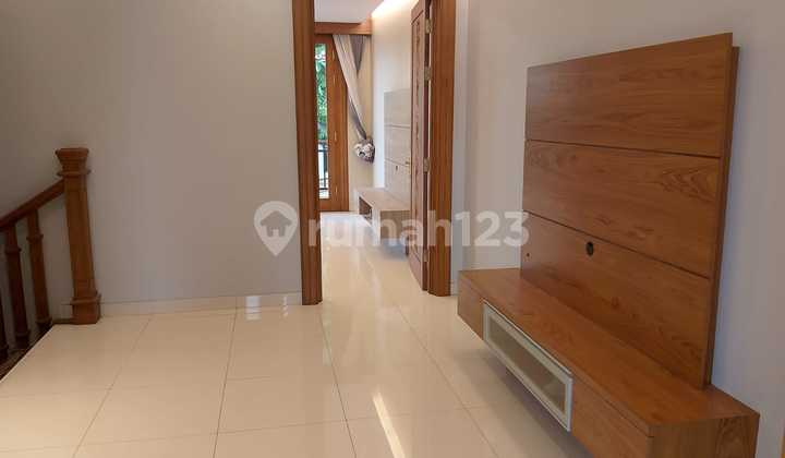 Siap Huni, Rumah, 3 Lantai, Lokasi Strategis, di Cilandak 2