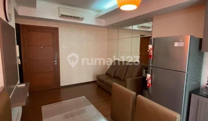 Apartment 2 BR Lantai 11, View Pool, di Royal Mediterania Tanjung Duren