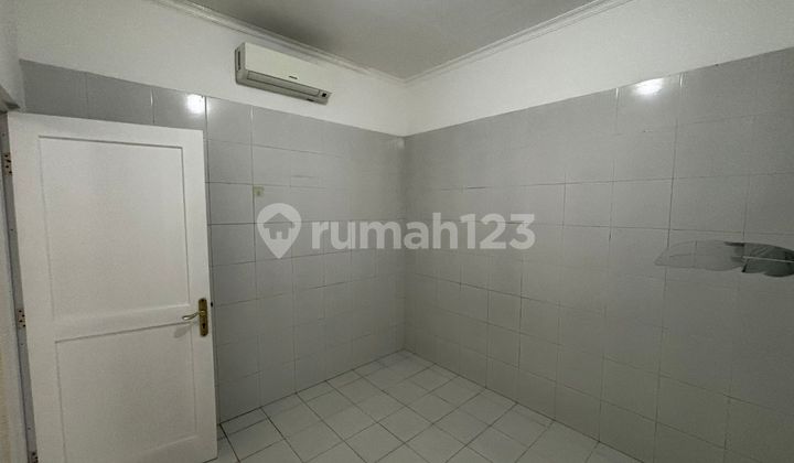 2-Story Renovated Rental House in BSD Delatinos, Tangerang 2-Story Renovated Rental House in BSD Delatinos, Tangerang