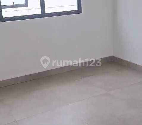 Nice Rental House & Strategic Location in BSD, South Tangerang Nice Rental House & Strategic Location in BSD, South Tangerang