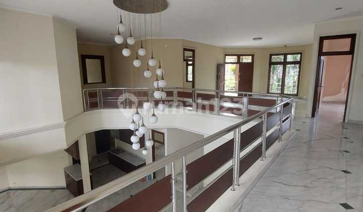 Flood-Free, House/Office, 2 Floors, Near Shopping Center, Ready to Occupy