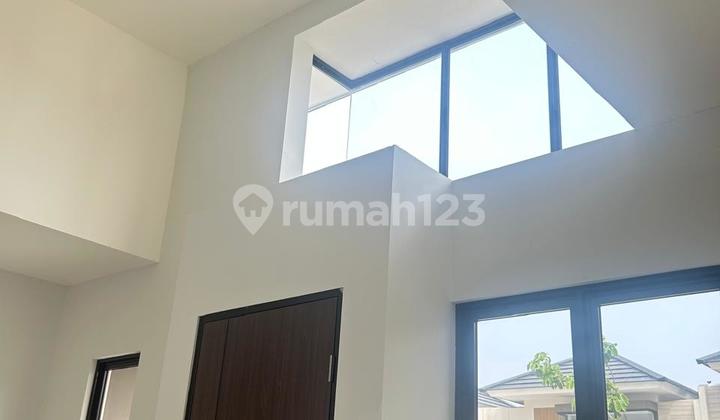 Rental House with Strategic Location in Citra Garden Serpong