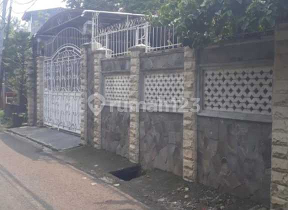 Dijual Rumah Mewah ,murah Dengan Fasilitaa Kolam Renang  2