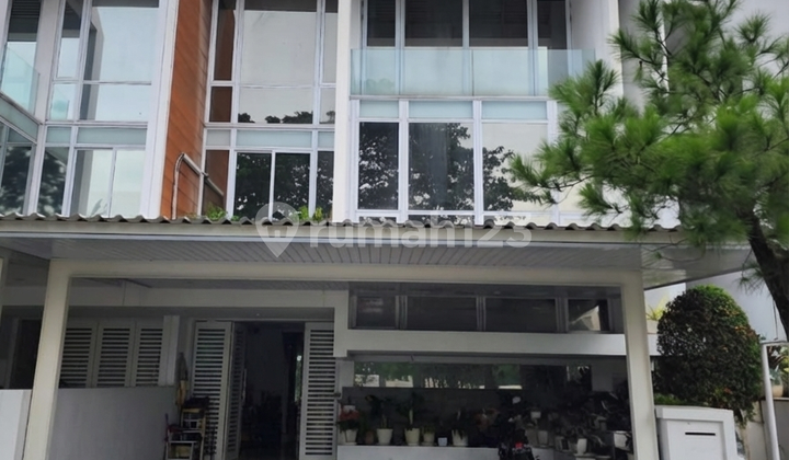 Rumah Semi Furnished di Lokasi Cluster Harapan Indah (13714 Oc)