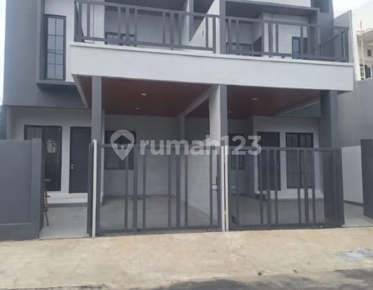 Rumah Nyaman Menghadap Selatan di Thb, Cocok untuk Keluarga (22206 Fd) 2