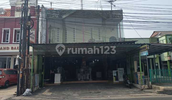For Rent: Strategic Twin Shophouse in Aren Jaya, East Bekasi