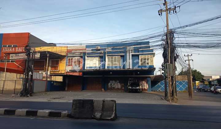 Ruko Gandeng Strategis Di Rawa Lumbu, Bekasi