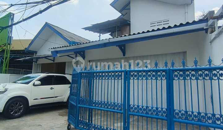For rent: 1½-story shop house in Jatibening, Caman, Bekasi 2