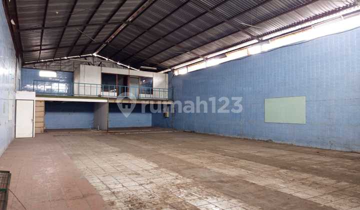 Warehouse for rent on Jl Raya Narogong Rawalumbu, Bekasi Warehouse for rent on Jl Raya Narogong Rawalumbu, Bekasi