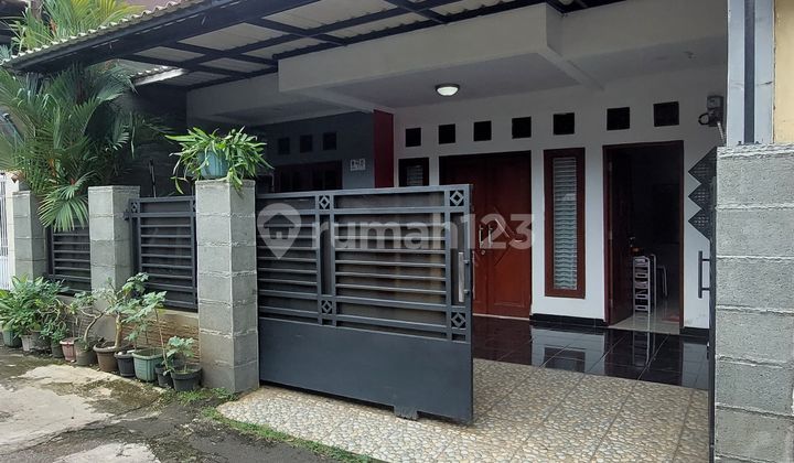 House Near Cikunir LRT Station and Jatibening Toll Road, Bekasi City