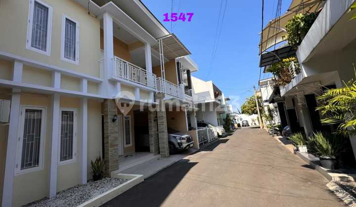 Rumah Besar Full Furnish, Dalam Cluster di Pondok Kelapa, Jaktim