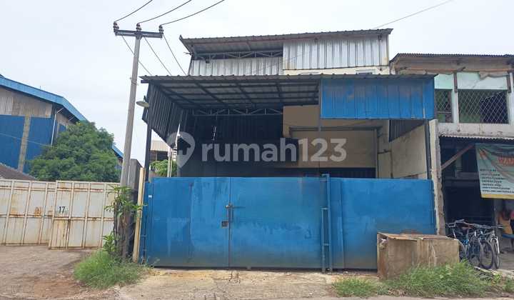 For rent: small warehouse by the roadside in Setu, West Cikarang