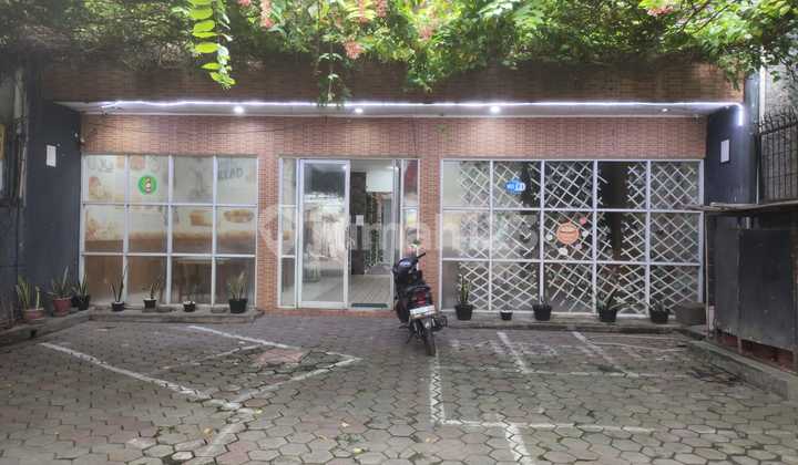 For rent: ex-restaurant shophouse semi-furnished in Jatiasih, Bekasi 2