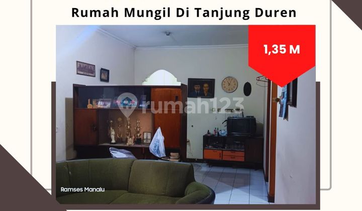 Rumah Mungil di Tanjung Duren Rumah Mungil di Tanjung Duren