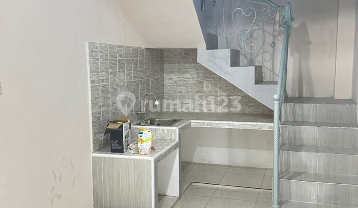 Rumah 2 Lantai Siap Huni Di Pasar Kemis 2