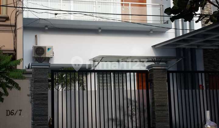 Dijual Rumah 2 Lantai Taman Semanan Indah Full Furnished Siap Huni Bagus 