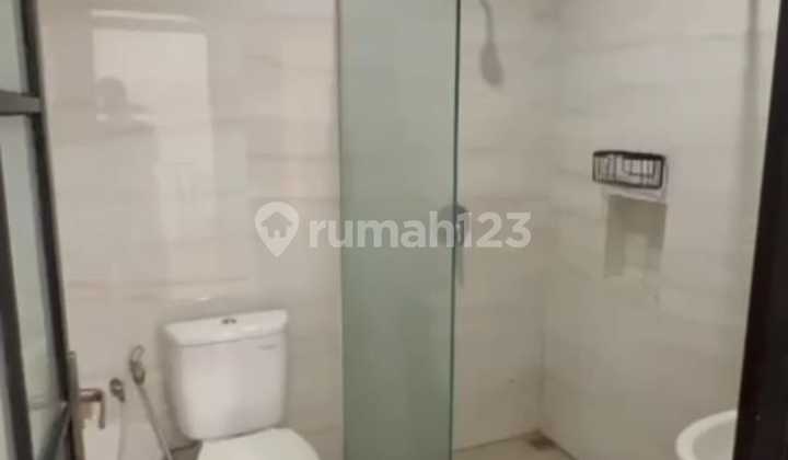 RUMAH ESKLUSIF 2 LANTAI TAMAN PUSPARAYA CITRALAND SIAP HUNI