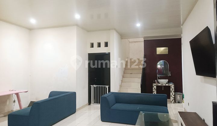 For Quick Sale Beautiful House Strategic Location with Toll Access in Duta Kencana Bogor 2