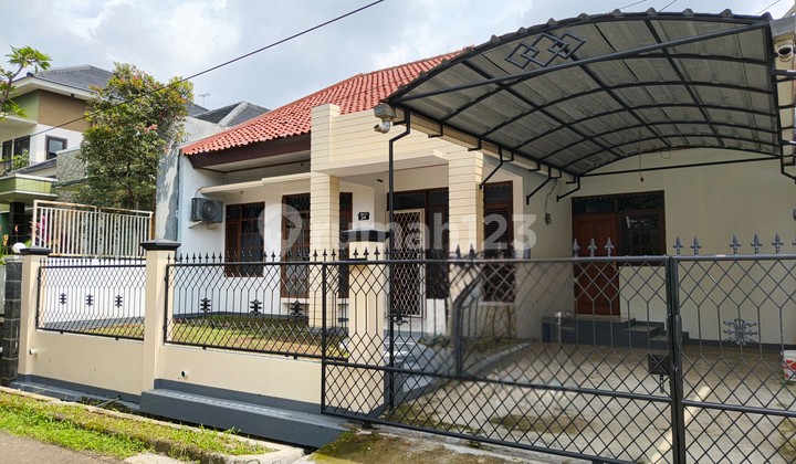 Dijual Rumah Cantik Siap Huni Lahan Luas di Bukit Cimanggu City Dekat Tol