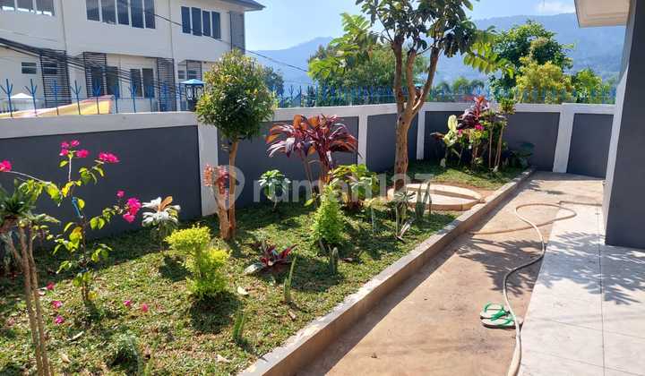 Quick Sale: Beautiful Semi Villa House in Cisarua Near Bogor Tourist Sites