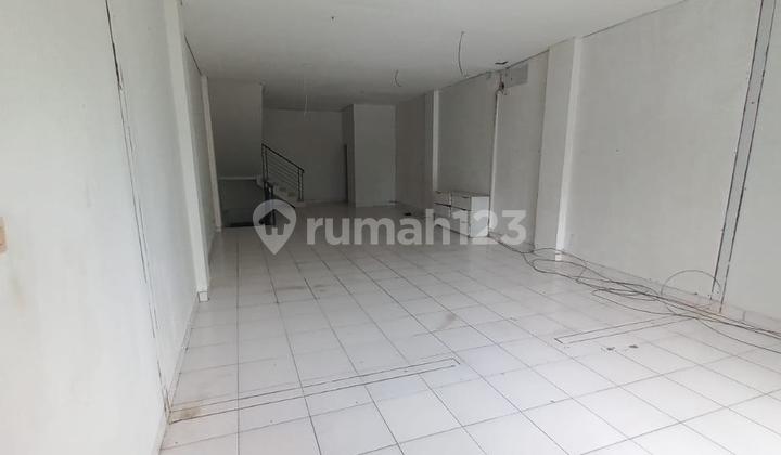 For Sale/ Rent 3.5-Story Shop House Ready to Use in Cibubur Alternative 2