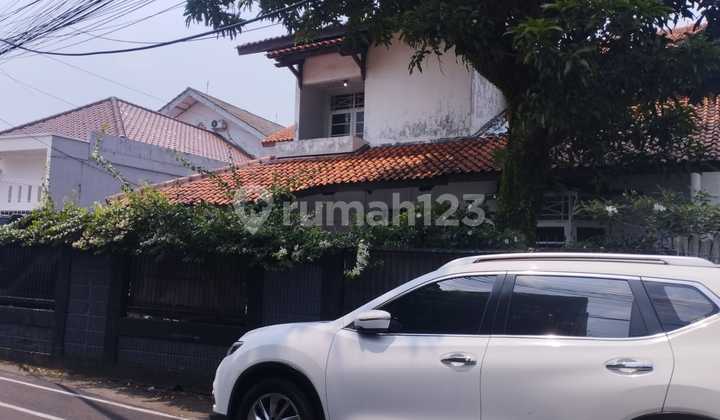 Rumah 1,5 Lantai Di Cipayung Halaman Depan Dan Belakang Luas  2