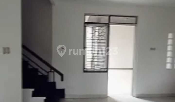 Jual Rumah 2 Lantai Di Samping Mall Metland Transyogi 2