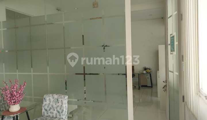 Jual Rumah 2 Lantai Full Furnished Di Boulevard Kota Wisata 2