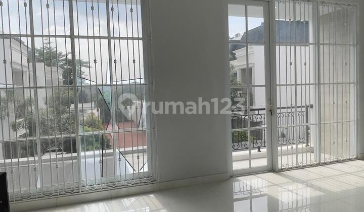Rumah 3 Lantai Siap Huni di Bambu Apus Jakarta Timur Dekat Toll 2