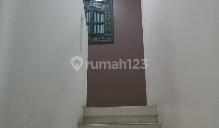 Di Jual Rumah Rapi Siap Huni Baru Renov di Citra Grand, Cluster Tengah 2