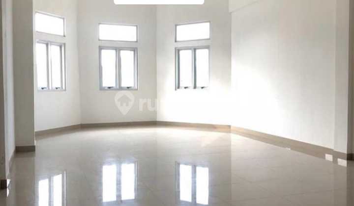 Disewakan/dijual Ruko Dua Lantai, Disamping Mall Ciputra Cibubur.