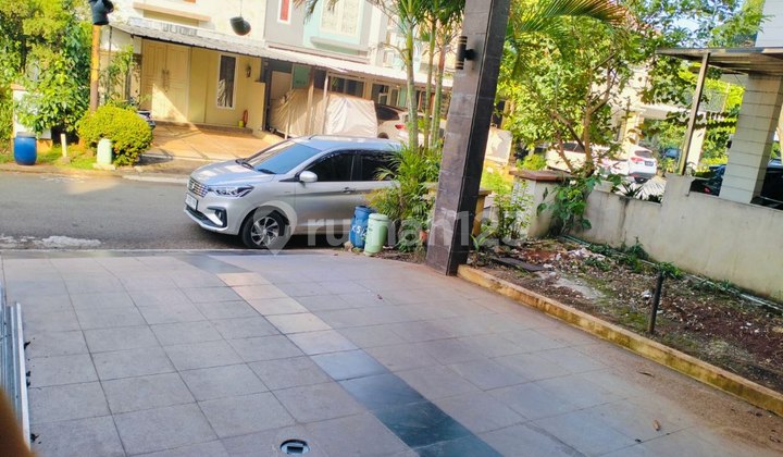 Dijual Rumah Tinggal Nyaman,Aman dan Bebas Banjir di Legenda Wisata 2