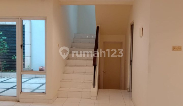 Harga Terjun Bebas!! Hanya Utk Bulan Ini! Rumah Baru Renovasi di Dalam Cluster, Posisi Depan Pos Satpam, Kota Wisata Cibubur 2