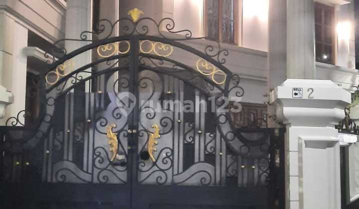 For Sale Classic Modern Luxury House 2