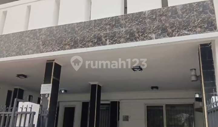 For Sale, 2-Story House in Harvest City Cilengsi, Move-In Ready, Facing the Park