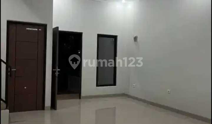 Rumah Baru di Renovasi Total Dicibubur Residence 2